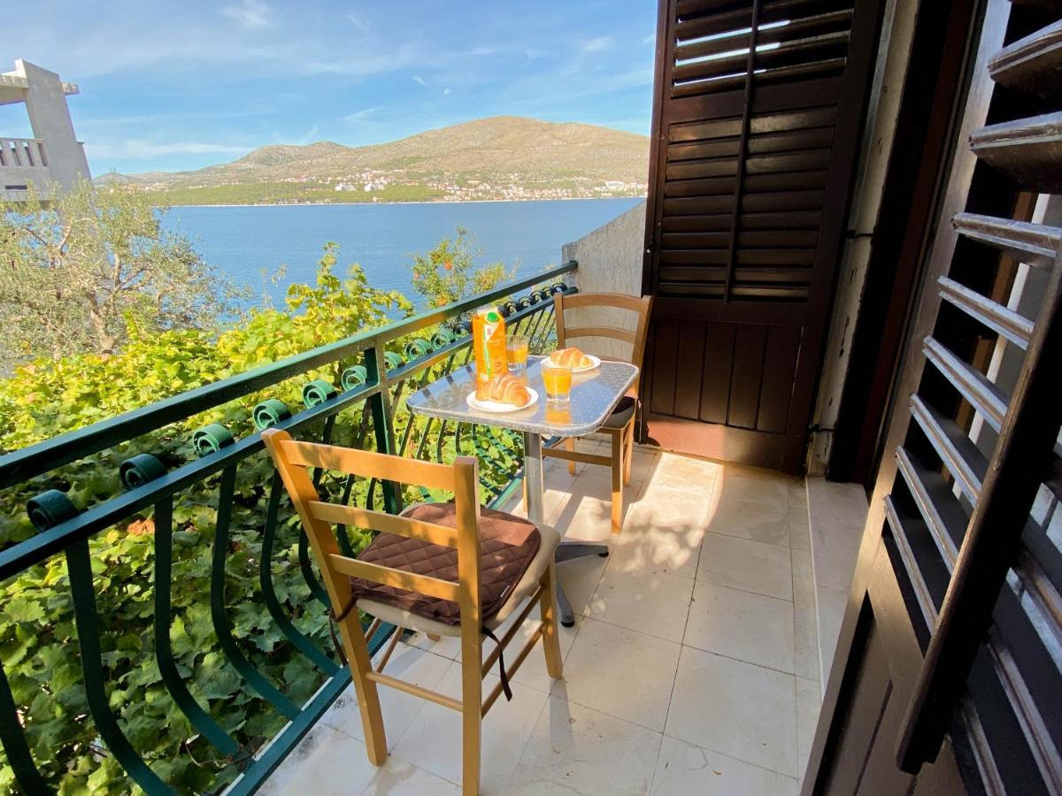 Seaview & Beachfront Apartments Jakov Donji Okrug  エクステリア 写真