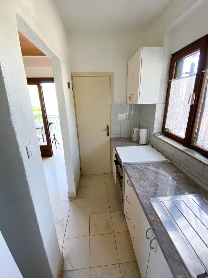 Seaview & Beachfront Apartments Jakov Donji Okrug  エクステリア 写真