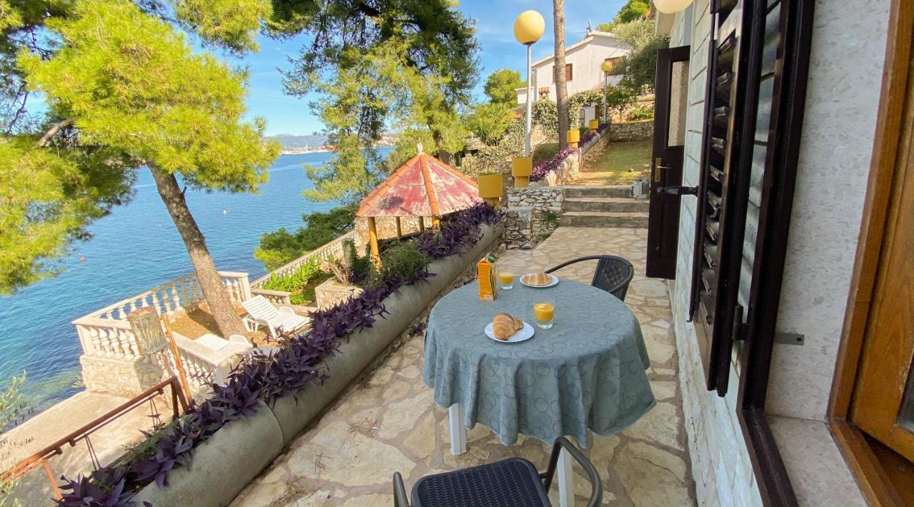 Seaview & Beachfront Apartments Jakov Donji Okrug  エクステリア 写真