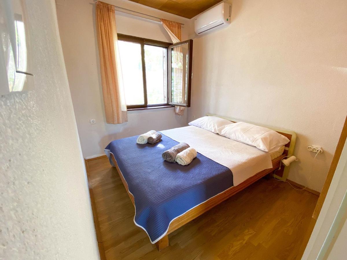 Seaview & Beachfront Apartments Jakov Donji Okrug  エクステリア 写真