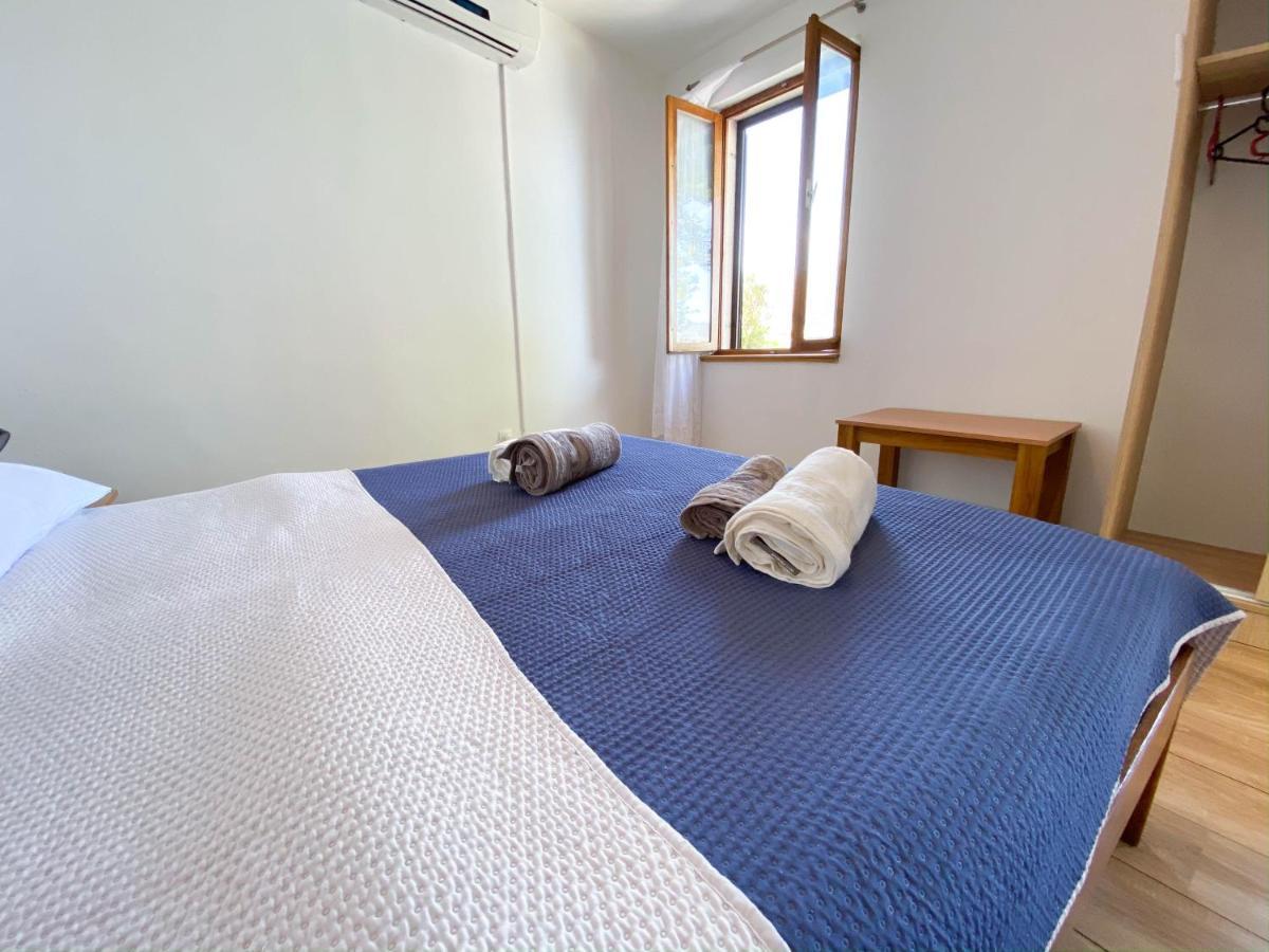 Seaview & Beachfront Apartments Jakov Donji Okrug  エクステリア 写真